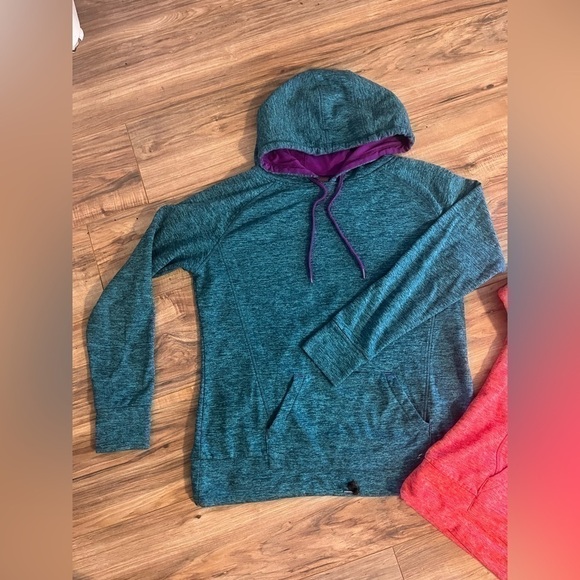 2 pair of zero energy hoodie, sweaters size large (10-12) - Picture 2 of 7